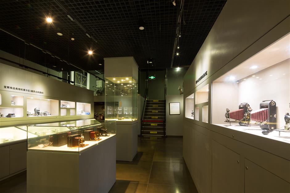 A retrospective of old cameras in photo history