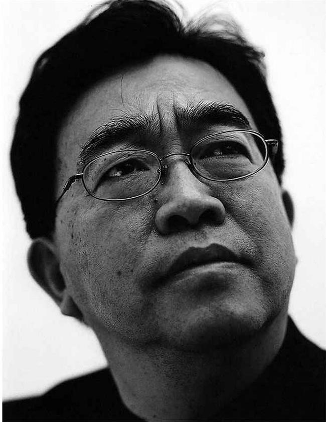 Exhibition honors Chinese contemporary art legend