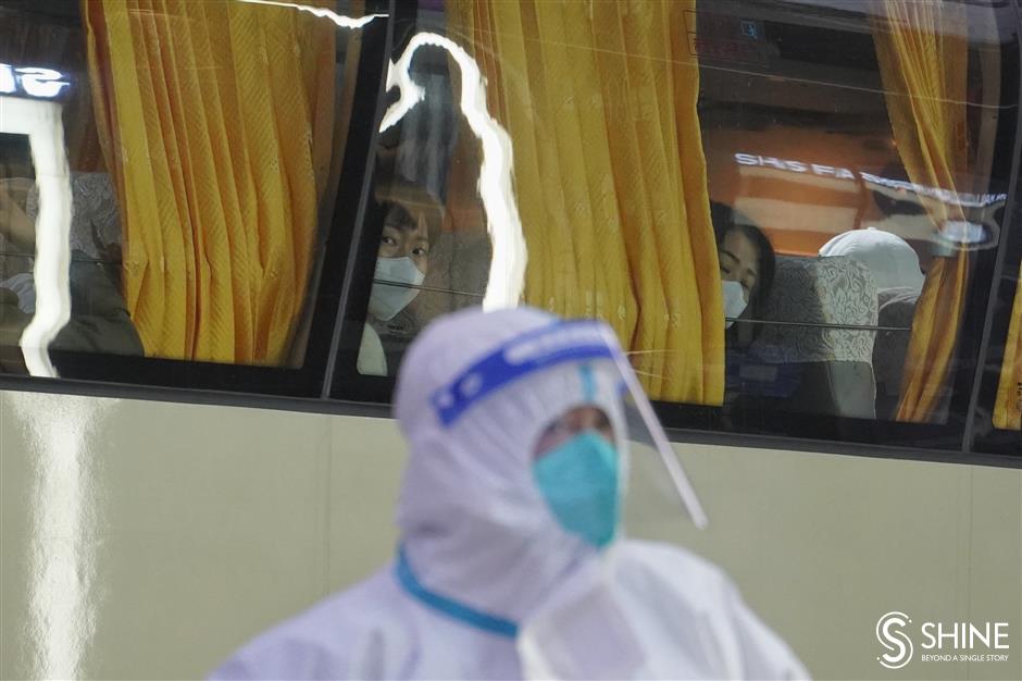 Shanghai adds 18 new COVID-19 cases, 1 more medium-risk area