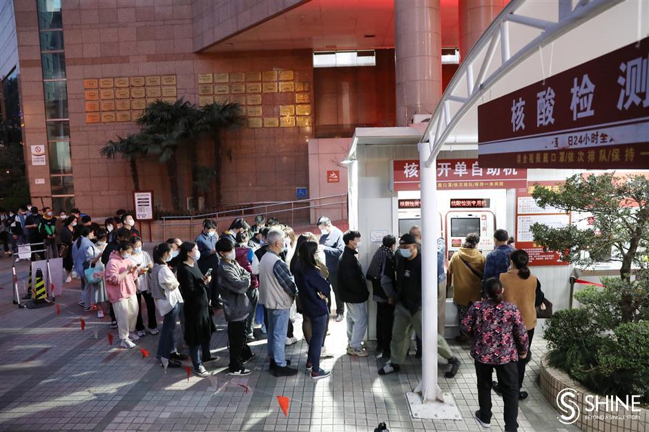 Shanghai adds 61 new COVID-19 infections, two more medium-risk areas