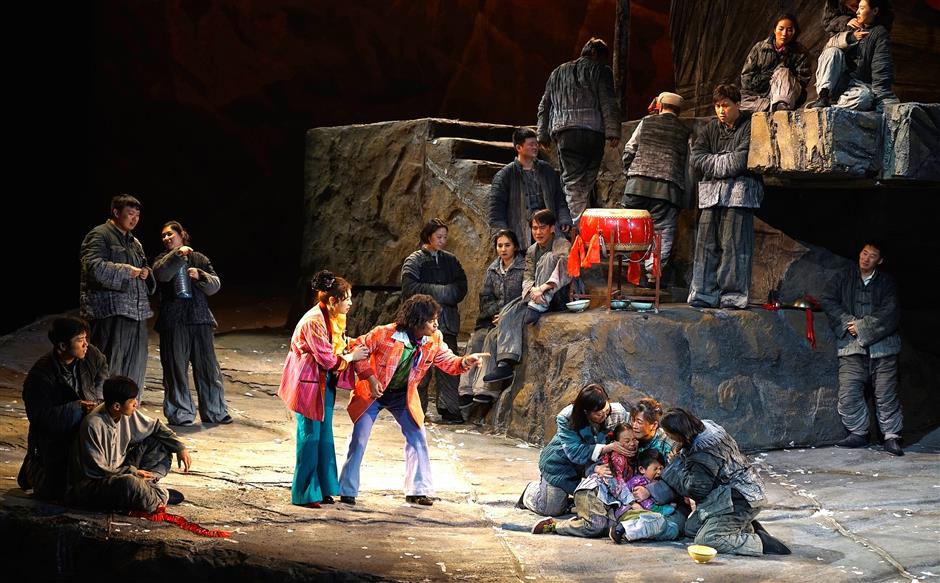 Shaanxi writers' award-winning stories told on stage