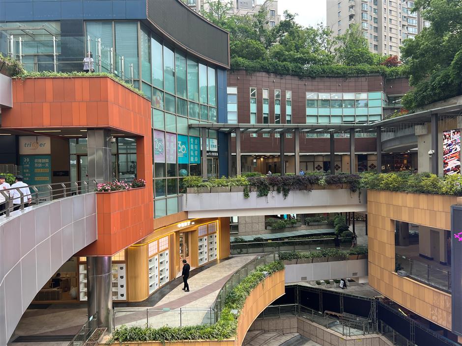 The high end of Shanghai real estate adds new layer to urban life