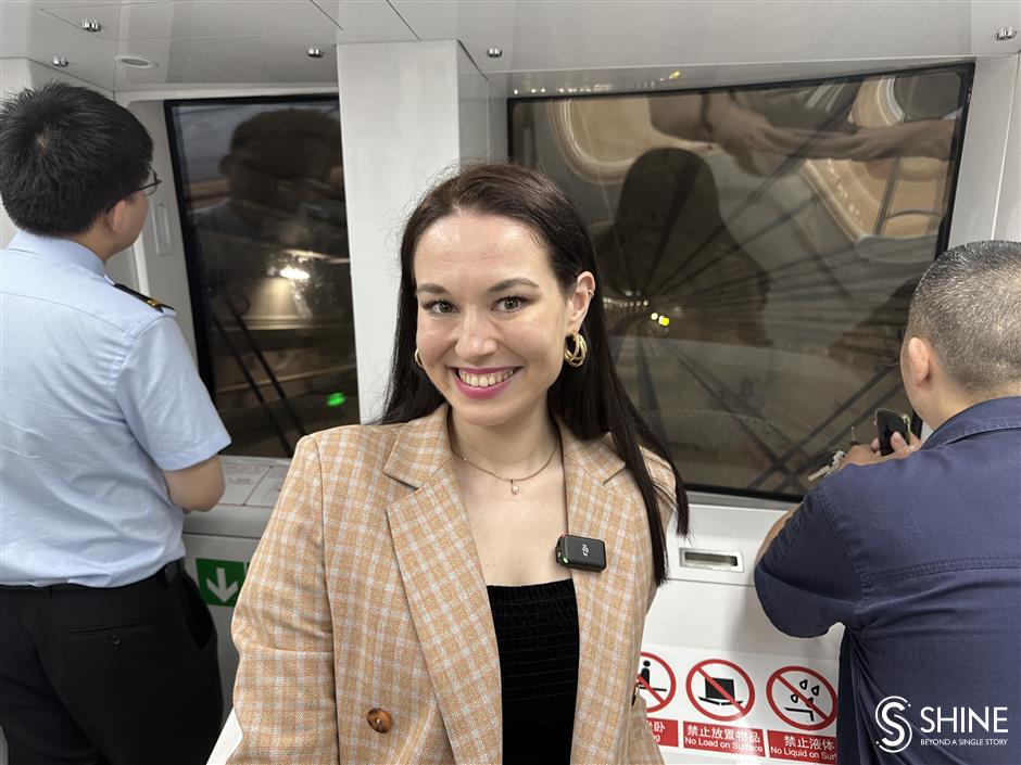 Experiencing the first passenger trial operation of Suzhou Line 11