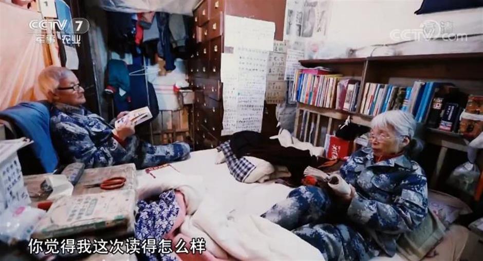 An exemplary retirement life of an ex-army couple to 'benefit the people'