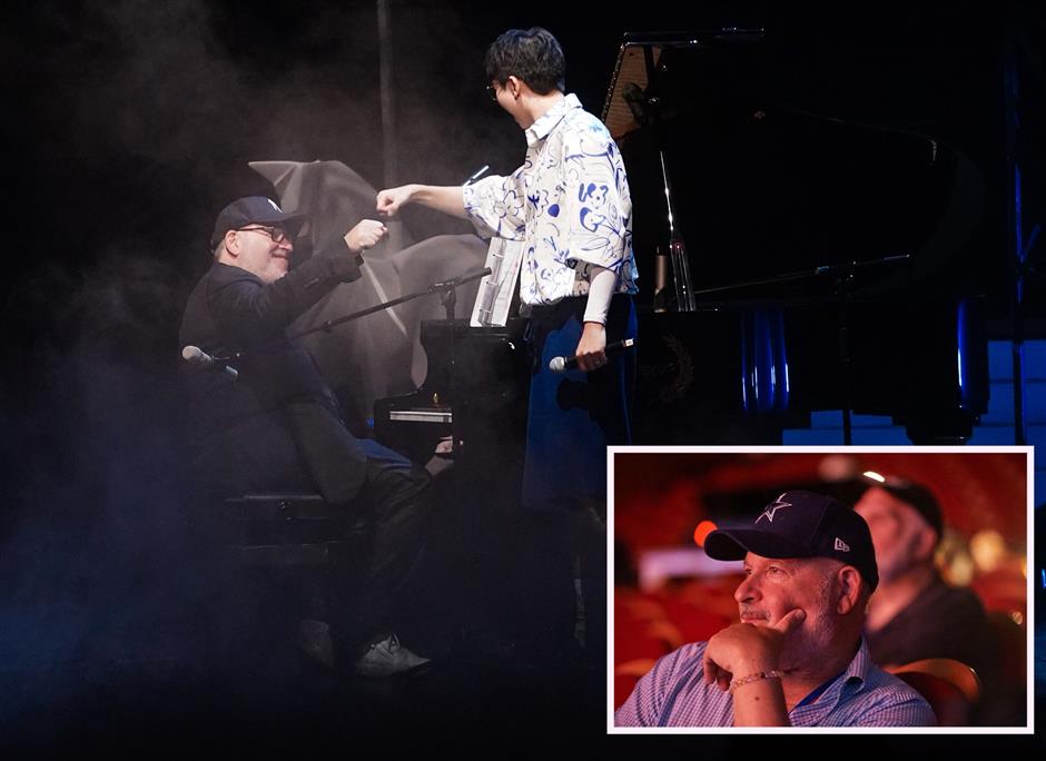 Broadway composer Frank Wildhorn stages the original Chinese musical 'No Longer Human'