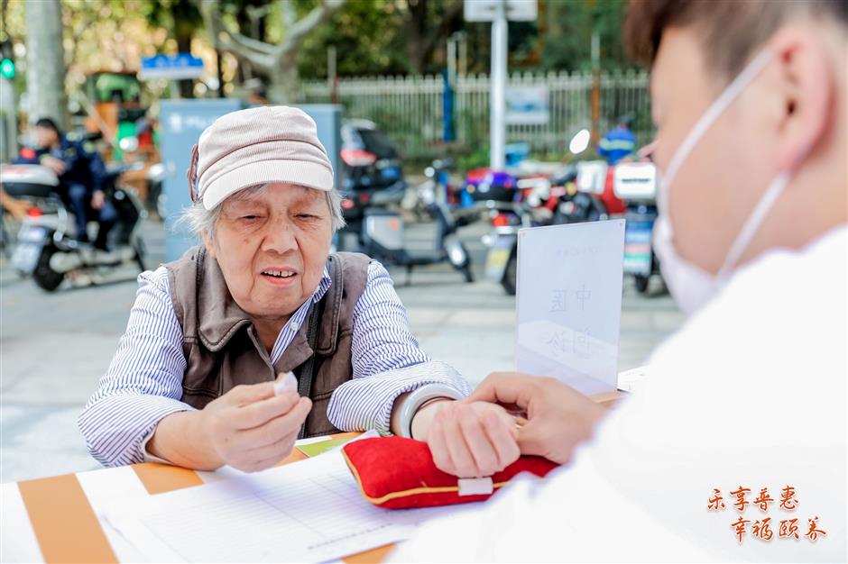 Putuo residents take part in the elderly volunteer initiative