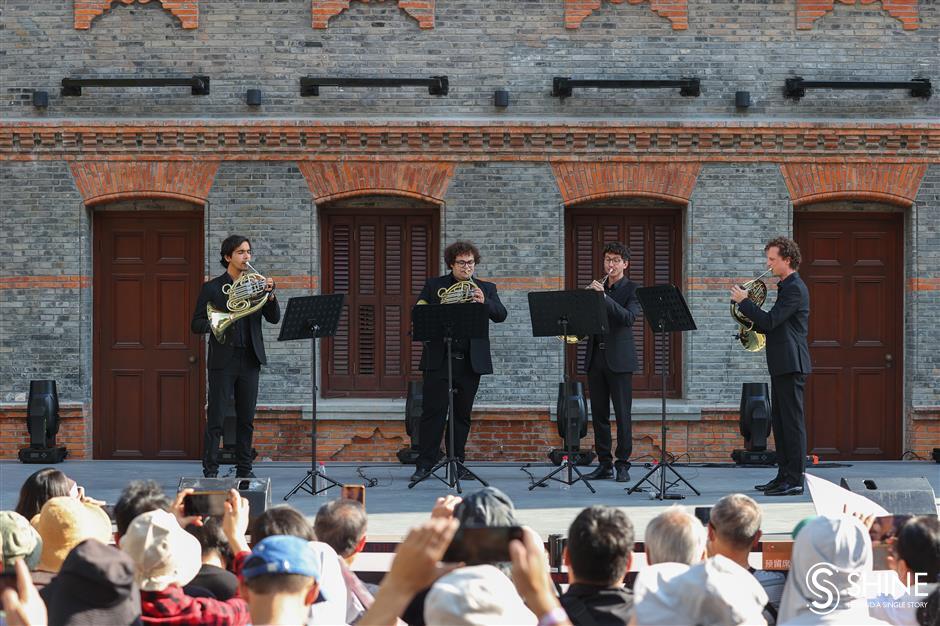 Modern artfest lights up <i>shikumen</i> alleys