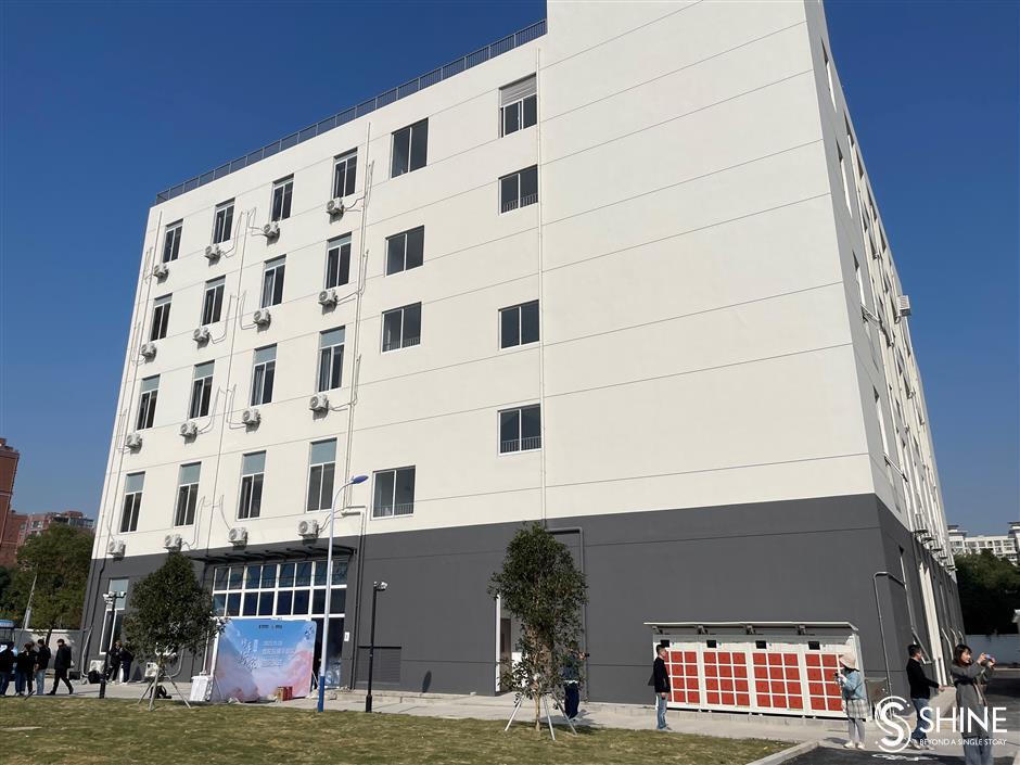 Putuo District launches affordable housing project for delivery staff